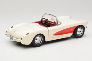 Chevrolet Corvette C1 Valkoinen & Punainen Bburago 1:18 3024-M3 Metalli — kuva 3 / 8