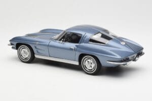 Chevrolet Corvette C2 Siniharmaa Metallic AUTOart 1:18 71182 Metalli — kuva 7 / 8