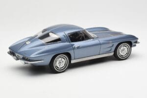 Chevrolet Corvette C2 Siniharmaa Metallic AUTOart 1:18 71182 Metalli — kuva 3 / 8