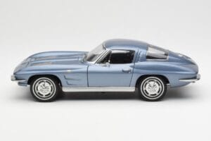 Chevrolet Corvette C2 Siniharmaa Metallic AUTOart 1:18 71182 Metalli — kuva 4 / 8