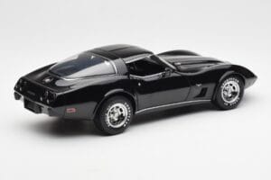 Chevrolet Corvette C3 Musta UT Models 1:18 21071 Metalli — kuva 3 / 8