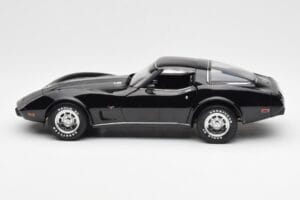 Chevrolet Corvette C3 Musta UT Models 1:18 21071 Metalli — kuva 4 / 8
