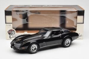 Chevrolet Corvette C3 Musta UT Models 1:18 21071 Metalli — kuva 8 / 8