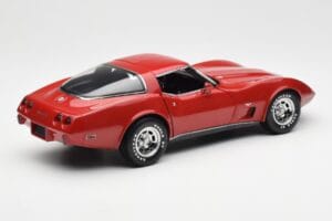 Chevrolet Corvette C3 Punainen UT Models 1:18 21073 Metalli — kuva 3 / 8