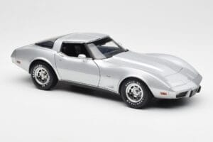 Chevrolet Corvette C3 Hopea UT Models 1:18 21072 Metalli — kuva 6 / 8