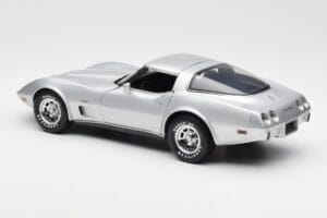 Chevrolet Corvette C3 Hopea UT Models 1:18 21072 Metalli — kuva 7 / 8