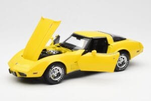 Chevrolet Corvette C3 Keltainen UT Models 1:18 21074 Metalli — kuva 2 / 8