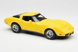 Chevrolet Corvette C3 Keltainen UT Models 1:18 21074 Metalli — kuva 6 / 8