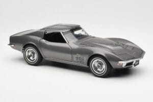 Chevrolet Corvette C3 Spider Laguna Harmaa Metallic AUTOart 1:18 71173 Metalli — kuva 6 / 8