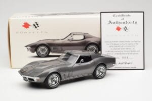 Chevrolet Corvette C3 Spider Laguna Harmaa Metallic AUTOart 1:18 71173 Metalli — kuva 8 / 8