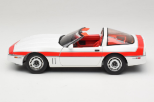 Chevrolet Corvette C4 A-Team Valkoinen GreenLight 1:18 13532 Metalli — kuva 4 / 8
