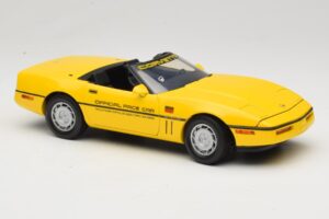 Chevrolet Corvette C4 Indianapolis 500 Pace Car Keltainen Greenlight 1:18 11801-06 Metalli — kuva 6 / 8