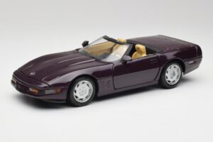 Chevrolet Corvette C4 LT4 Avoauto Violetti Metallic Maisto 1:18 50277 Metalli