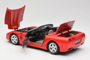 Chevrolet Corvette C5 Avoauto Punainen Bburago 1:18 3076 Metalli — kuva 5 / 8