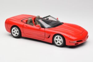 Chevrolet Corvette C5 Avoauto Punainen Bburago 1:18 3076 Metalli — kuva 6 / 8