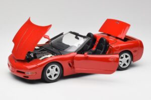 Chevrolet Corvette C5 Avoauto Torch Punainen Maisto 1:18 50318 Metalli — kuva 2 / 8