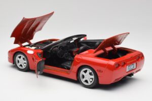 Chevrolet Corvette C5 Avoauto Torch Punainen Maisto 1:18 50318 Metalli — kuva 5 / 8