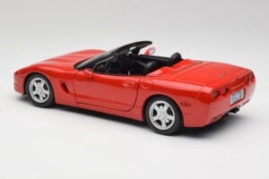 Chevrolet Corvette C5 Avoauto Torch Punainen Maisto 1:18 50318 Metalli — kuva 7 / 8