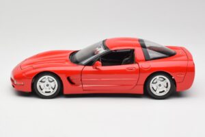 Chevrolet Corvette C5 Punainen Bburago 1:18 3066 Metalli — kuva 4 / 8