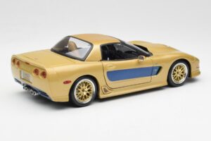 Chevrolet Corvette C5 Guldstrand Signature Edition Kulta Maisto 1:18 31657 Metalli — kuva 3 / 8