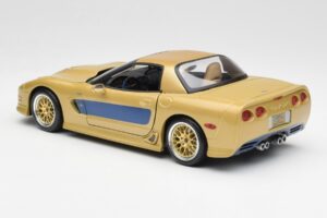 Chevrolet Corvette C5 Guldstrand Signature Edition Kulta Maisto 1:18 31657 Metalli — kuva 7 / 8