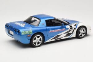 Chevrolet Corvette C5 Pace Car Rolex 24 at Daytona 1999 UT Models 1:18 39944 Metalli — kuva 3 / 8