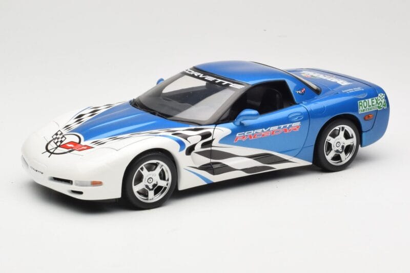 Chevrolet Corvette C5 Pace Car Rolex 24 at Daytona 1999 UT Models 1:18 39944 Metalli