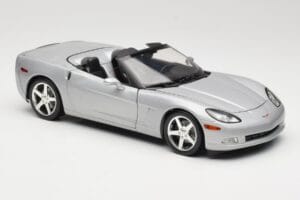 Chevrolet Corvette C6 Avoauto Hopea Hot Wheels 1:18 B6052 Metalli — kuva 6 / 8