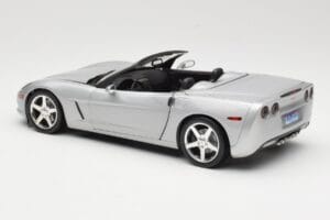 Chevrolet Corvette C6 Avoauto Hopea Hot Wheels 1:18 B6052 Metalli — kuva 7 / 8