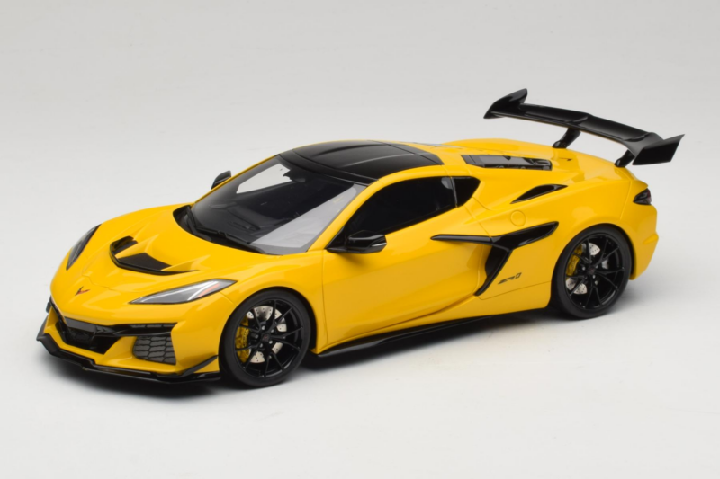 Chevrolet Corvette C8 ZR1 Keltainen GT Spirit 1:18 GT528 Hartsi