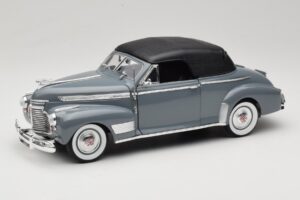 Chevrolet Deluxe Avoauto Pehmeällä Katolla Harmaa Eagles Race 1:18 7497276 Metalli