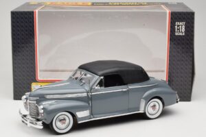 Chevrolet Deluxe Avoauto Pehmeällä Katolla Harmaa Eagles Race 1:18 7497276 Metalli — kuva 8 / 8