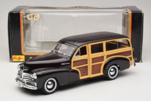 Chevrolet Fleetmaster Woody Musta Maisto 1:18 56043 Metalli — kuva 8 / 8