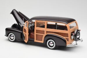 Chevrolet Fleetmaster Woody Ruskea Maisto 1:18 36854 Metalli — kuva 5 / 8