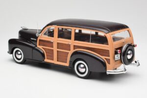 Chevrolet Fleetmaster Woody Ruskea Maisto 1:18 36854 Metalli — kuva 7 / 8