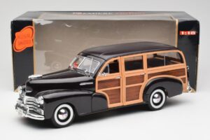 Chevrolet Fleetmaster Woody Ruskea Maisto 1:18 36854 Metalli — kuva 8 / 8