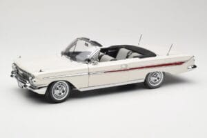 Chevrolet Impala Avoauto Valkoinen Sun Star 1:18 3405 Metalli