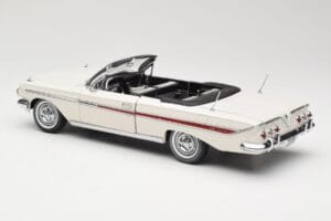 Chevrolet Impala Avoauto Valkoinen Sun Star 1:18 3405 Metalli — kuva 7 / 8