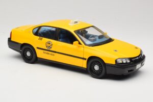 Chevrolet Impala Taxi Maisto 1:18 36617 Metalli — kuva 6 / 8