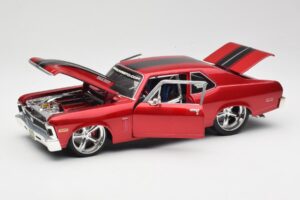 Chevrolet Nova SS Coupe Punainen Maisto 1:18 31083-M1 Metalli — kuva 2 / 8