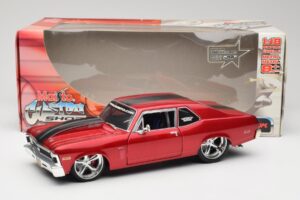 Chevrolet Nova SS Coupe Punainen Maisto 1:18 31083-M1 Metalli — kuva 8 / 8