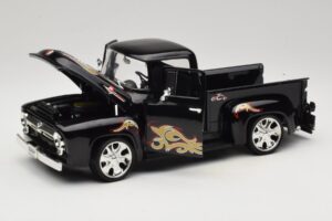 Chevrolet Old School Cody Project Truck & Chopper Set Joyride 1:18 33911 Metalli — kuva 2 / 8