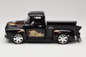 Chevrolet Old School Cody Project Truck & Chopper Set Joyride 1:18 33911 Metalli — kuva 4 / 8
