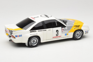 Opel Manta 400 Group B Rally Tour de Corse 1984 Chevrolet G30 Huoltoautolla Otto 1:18 OT491 Hartsi — kuva 11 / 13