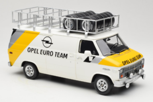 Opel Manta 400 Group B Rally Tour de Corse 1984 Chevrolet G30 Huoltoautolla Otto 1:18 OT491 Hartsi — kuva 7 / 13