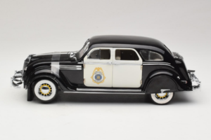 Chrysler Airflow Poliisiauto Signature Models 1:18 CCSM01 Metalli — kuva 3 / 6