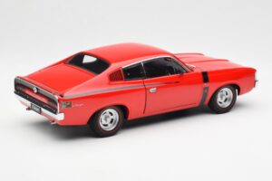 Chrysler Charger E49 Punainen AUTOart 1:18 71505 Metalli — kuva 3 / 8