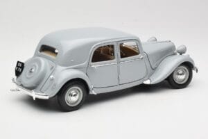 Citroen 15CV 6 Cyl Harmaa Maisto 1:18 50313 Metalli — kuva 3 / 8