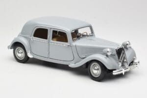 Citroen 15CV 6 Cyl Harmaa Maisto 1:18 50313 Metalli — kuva 6 / 8