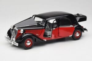 Citroen 15CV 6 Cyl Musta & Punainen Valmy Maisto 1:18 56009 Metalli — kuva 2 / 8